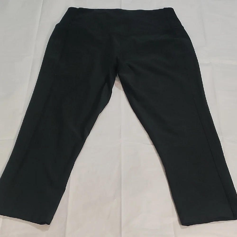 Nike Black‎ Performance Capris